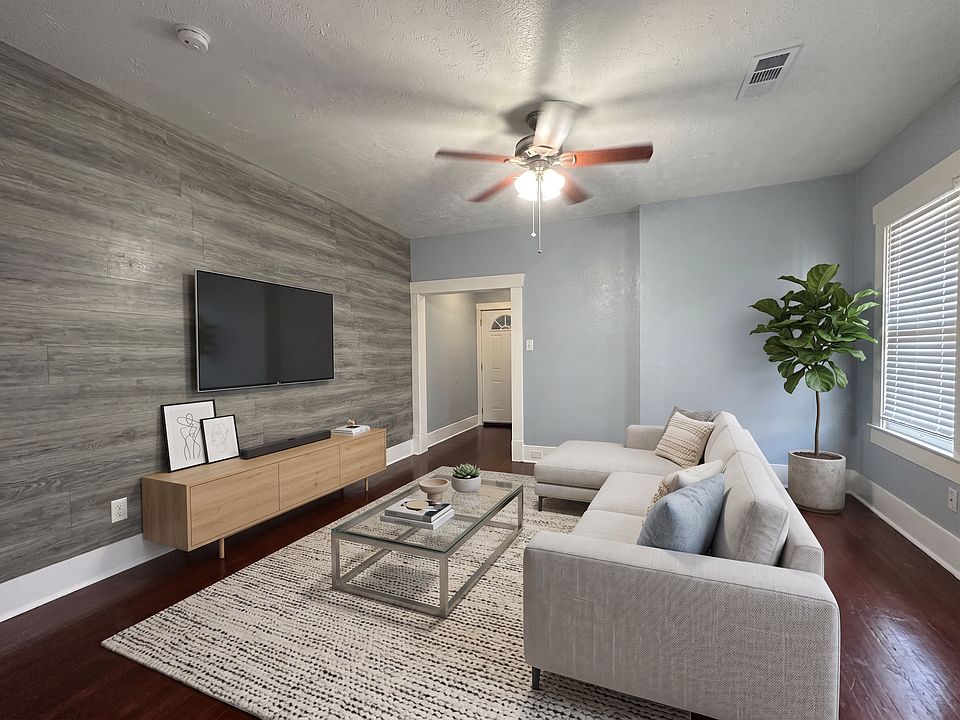 1st image of 504 Colquitt St APT 3