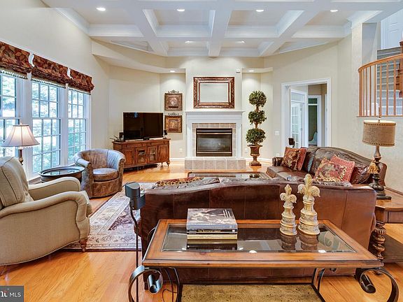 5th image of 11307 Walnut Creek Ct