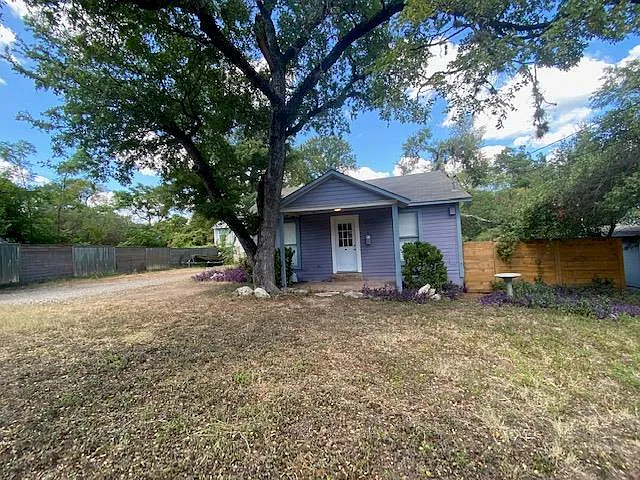 904 Possum Trot St — Photo 1
