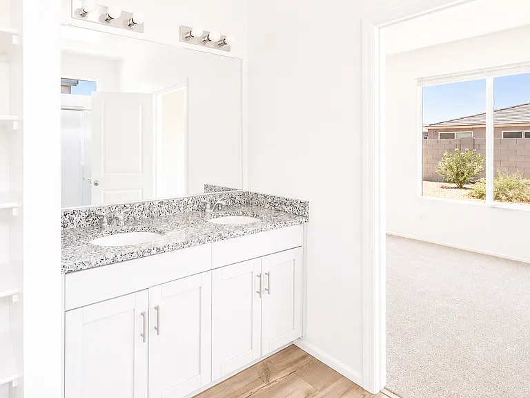 18051 W Sand Hills Dr — Photo 15