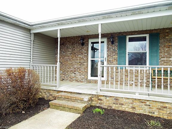 4th image of 796 Red Oak Ln