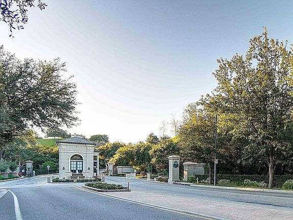 2nd image of 4132 Prado De Las Cabras