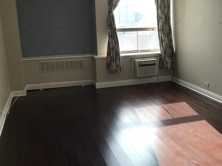 1460 Sandburg St #2401 — Photo 8
