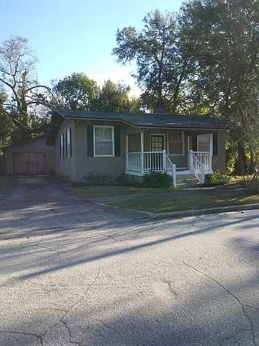 1831 Farragut Pl Photo 1