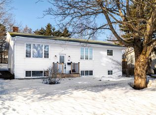 44 Westcomb Cres, Charlottetown, PE C1C 1B3
