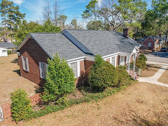 2nd image of 900 Naples Ave