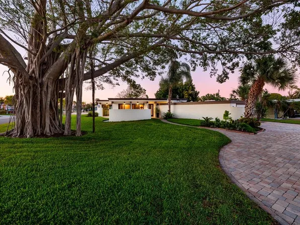 302 41st Ave, Saint Pete Beach, FL 33706