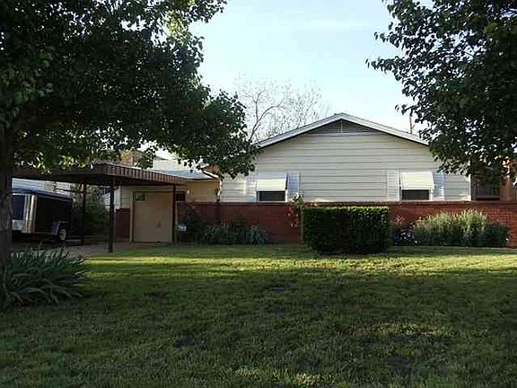 2nd image of 4009 NW Lindy Ave