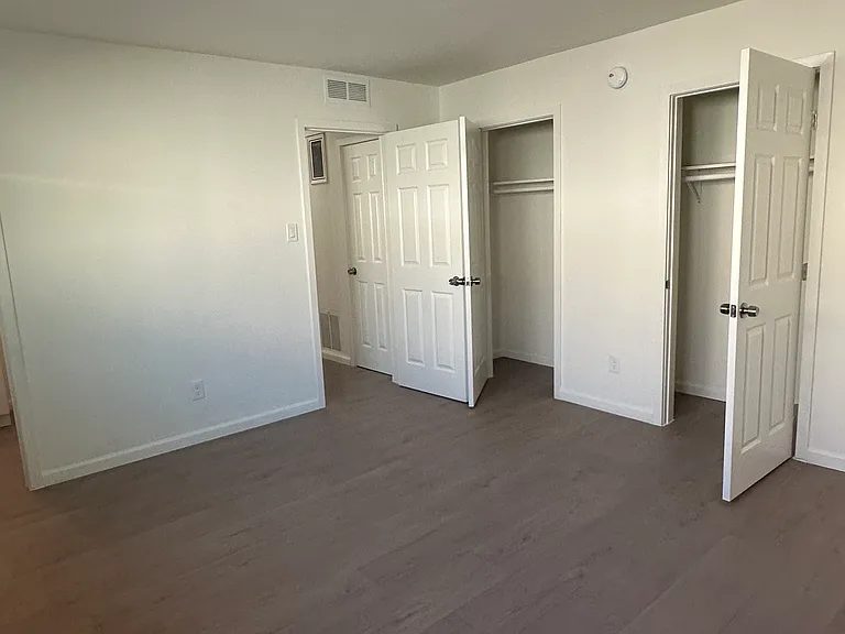 1724 Barry Ave #5 — Photo 16