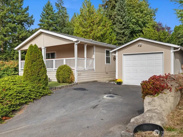 12608 NE Hollyhills Drive, Bothell, WA 98011
