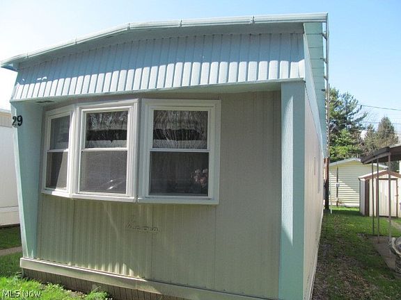 3rd image of 9735 Chillicothe Rd #29