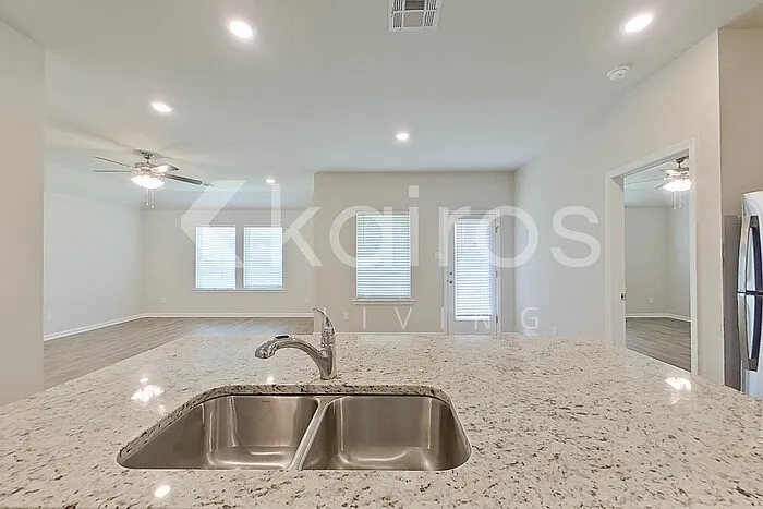 120 Orthello Ct — Photo 10