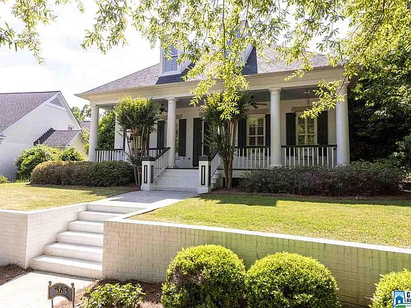 3rd image of 563 Founders Park Cir