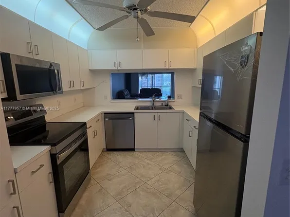 10133 NW 24th Pl APT 206, Sunrise, FL 33322