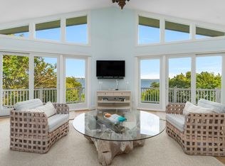 117 Indian Ave, Portsmouth, RI 02871