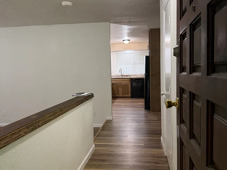 11407 SW 35th Ave — Photo 37