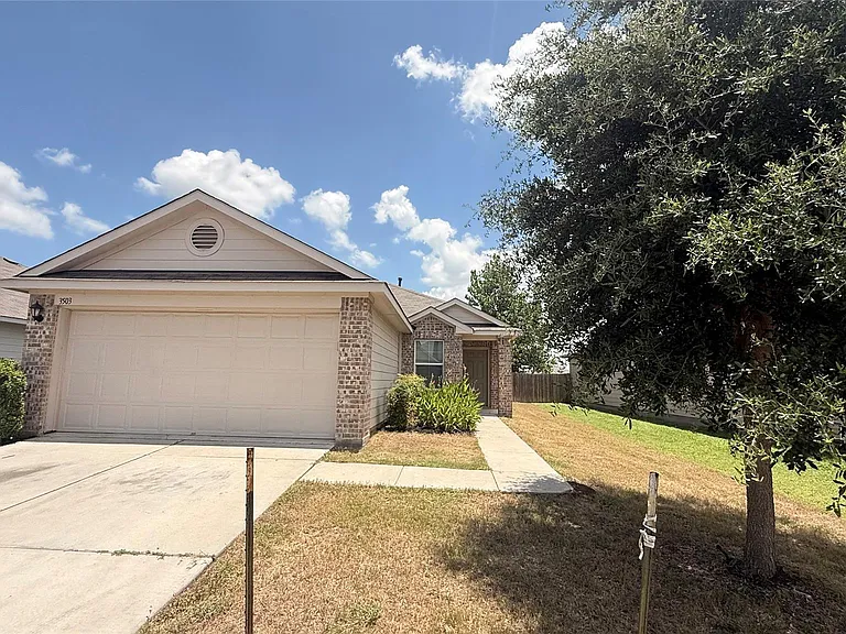 3503 Batson Dr — Photo 1