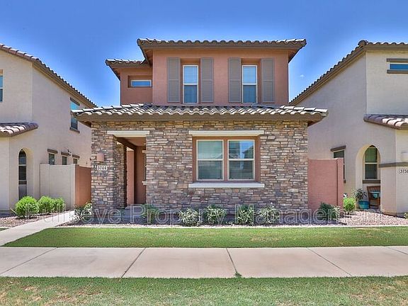 3rd image of 3744 E Dogwood Dr