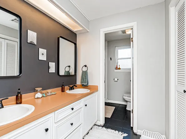 285 Alello Dr, Baton Rouge, LA 70806