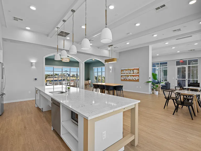 Copa Flats — Photo 25