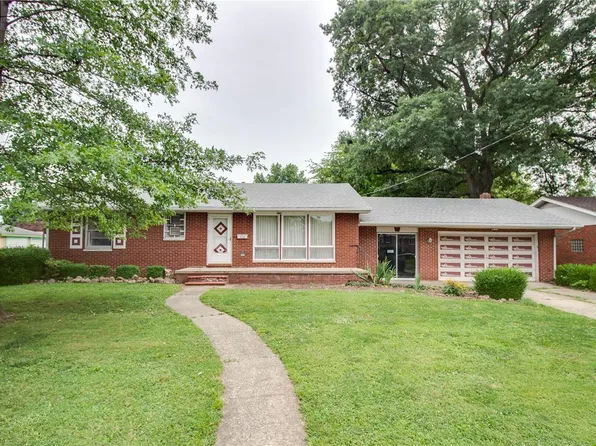 205 W 5th St, Hartford, IL 62048