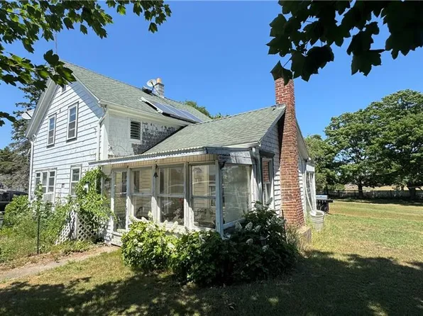 526 Connecticut Ave, Block Island, RI 02807