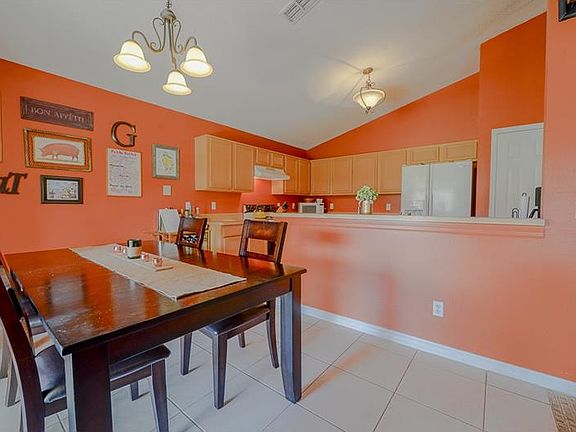 4th image of 1016 Empress Ln