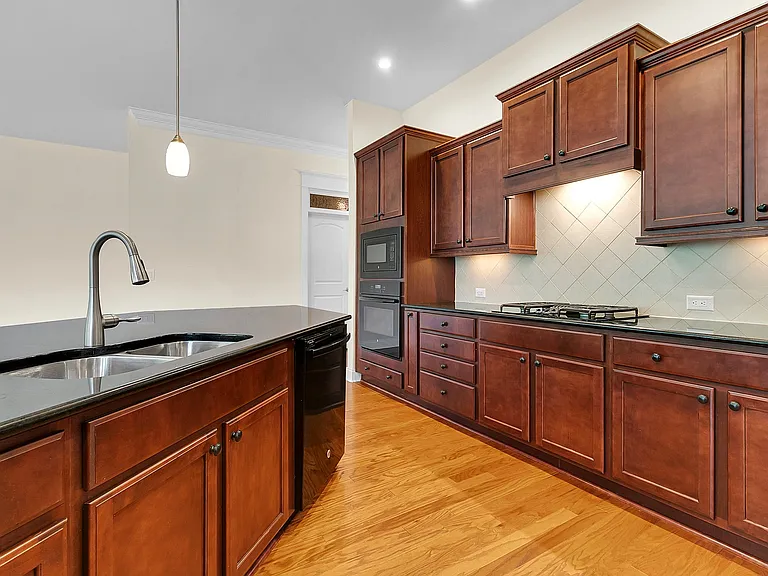 3688 Maidstone Dr — Photo 21