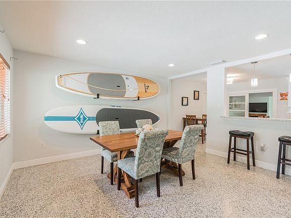 4th image of 2510 W Diana St