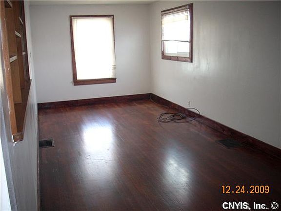 4th image of 8716 N Main St