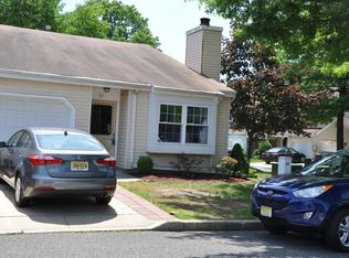 62 Thorne Ln, Matawan, NJ 07747