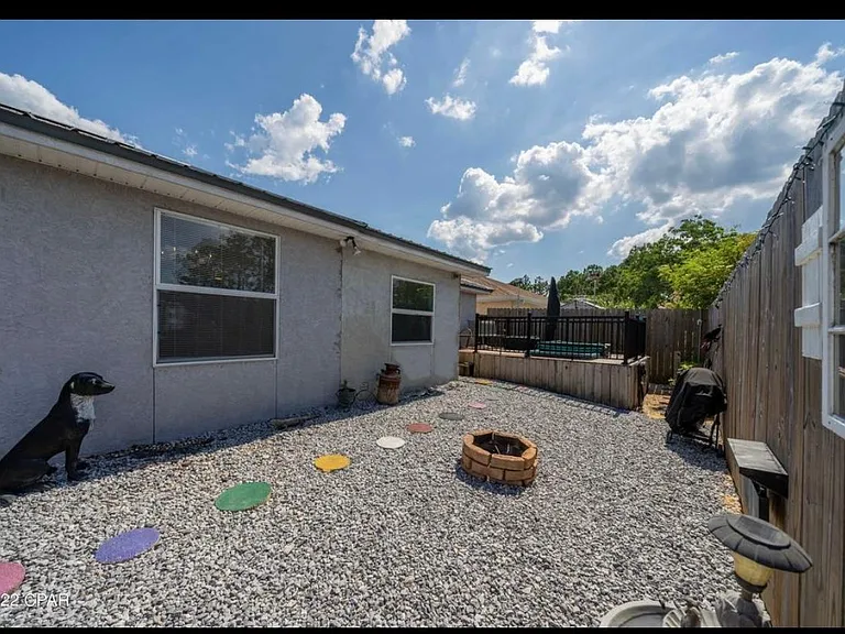 1619 Hope Cir — Photo 11