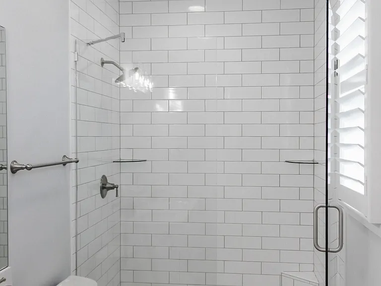 905 Wayne St — Photo 13
