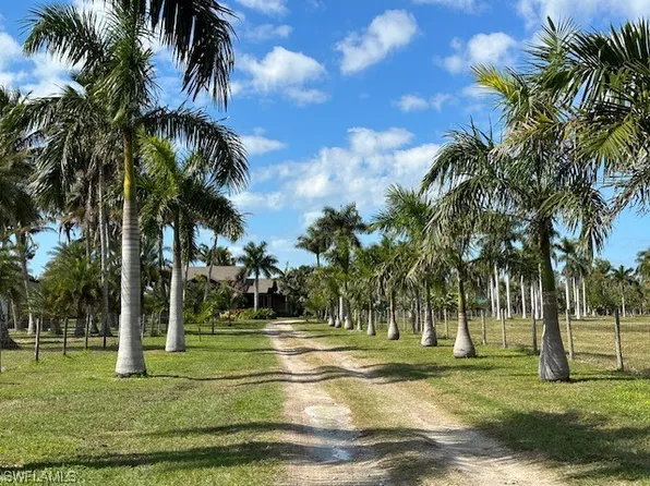 13221 Lada Ln, Bokeelia, FL 33922