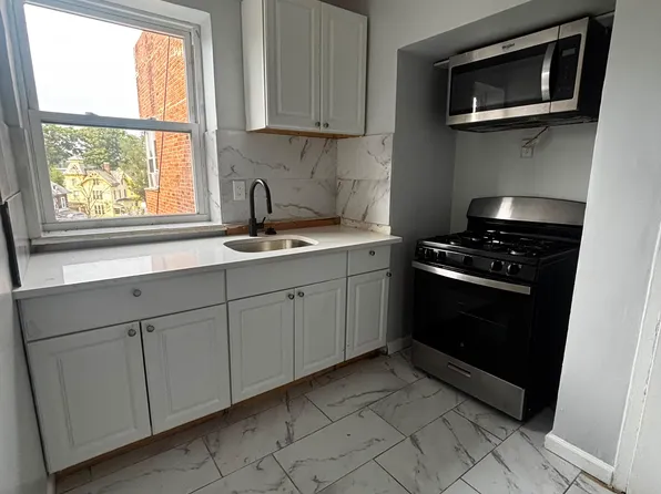 907 Park Ave #D21, Plainfield, NJ 07060