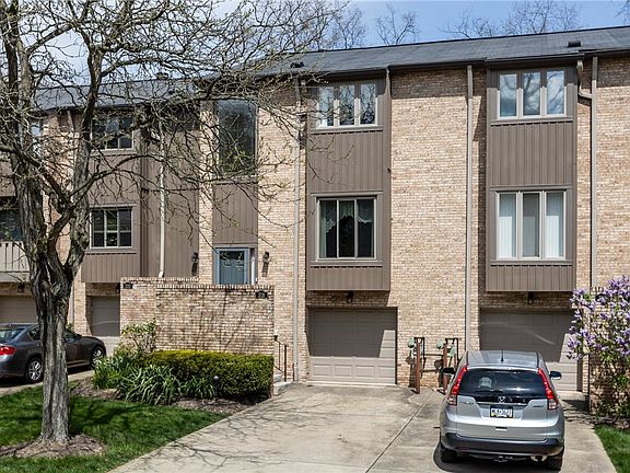 2nd image of 318 Central Dr