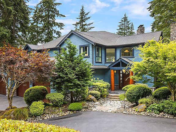 4th image of 10041 NE Pointview Dr