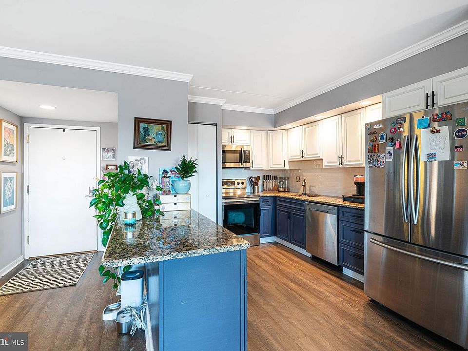 1st image of 200 Lombard St #703
