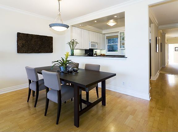 Spacious Dining Area