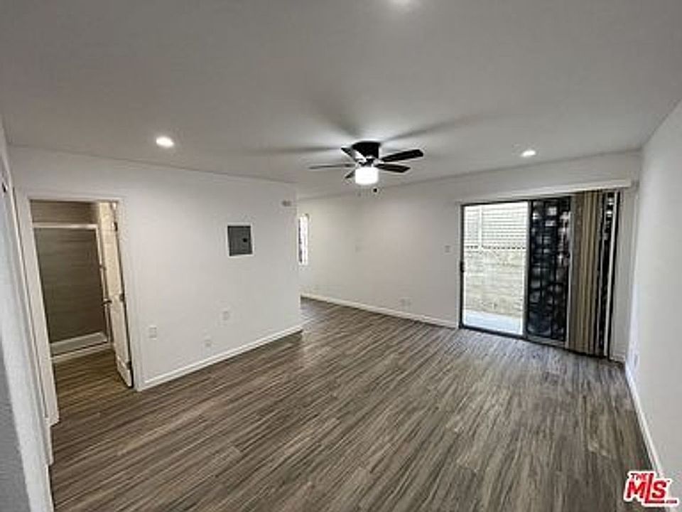 Building Photo 5