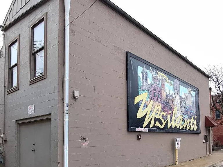 21 N Huron St — Photo 12