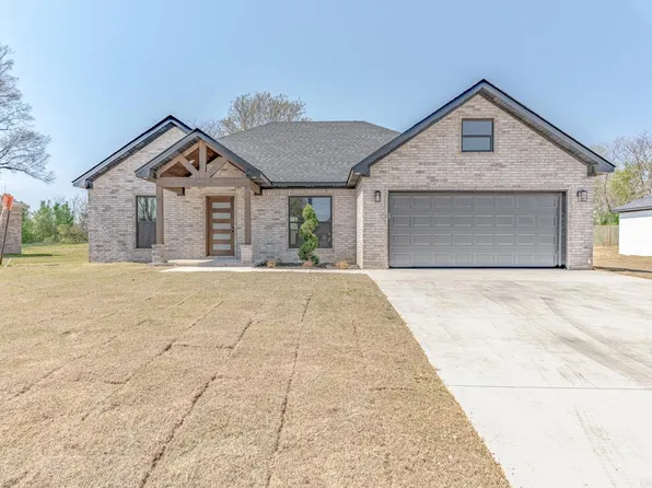 223 Woodland Trl, Bono, AR 72416