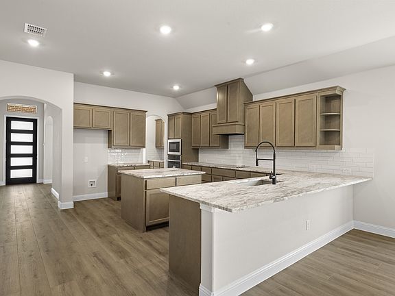 5th image of 11 Plover St