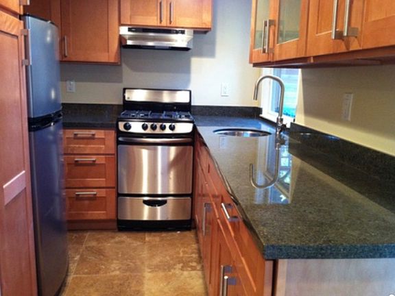 2nd image of 3757 Fruitvale Ave #B