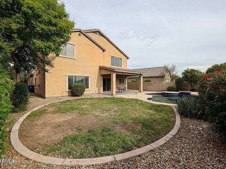 10863 W Washington St — Photo 41