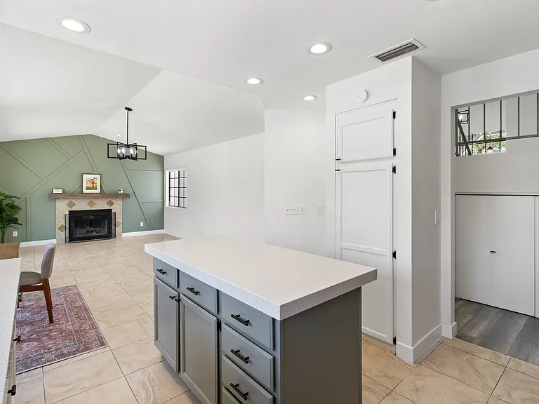 1436 E Kent Ave — Photo 12