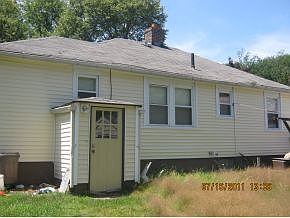 2nd image of 328 Colonial Dr