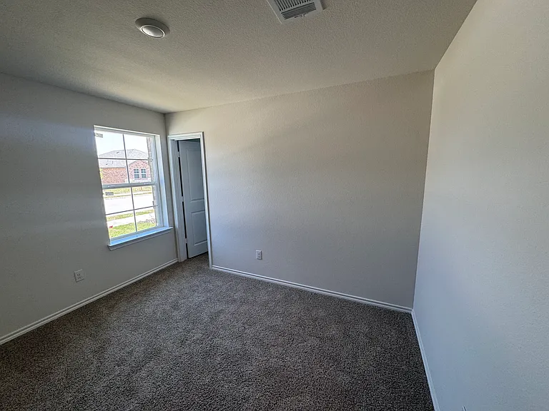 4008 Pinebluff Ln — Photo 13