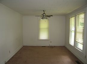 2nd image of 1126 Grace Ave