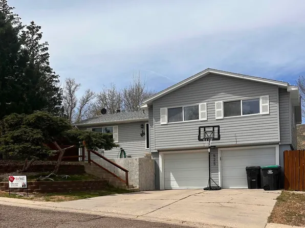 525 Waggener St, Green River, WY 82935